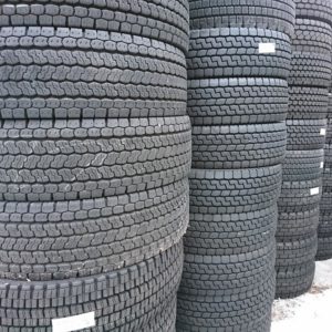 中古トラックタイヤ